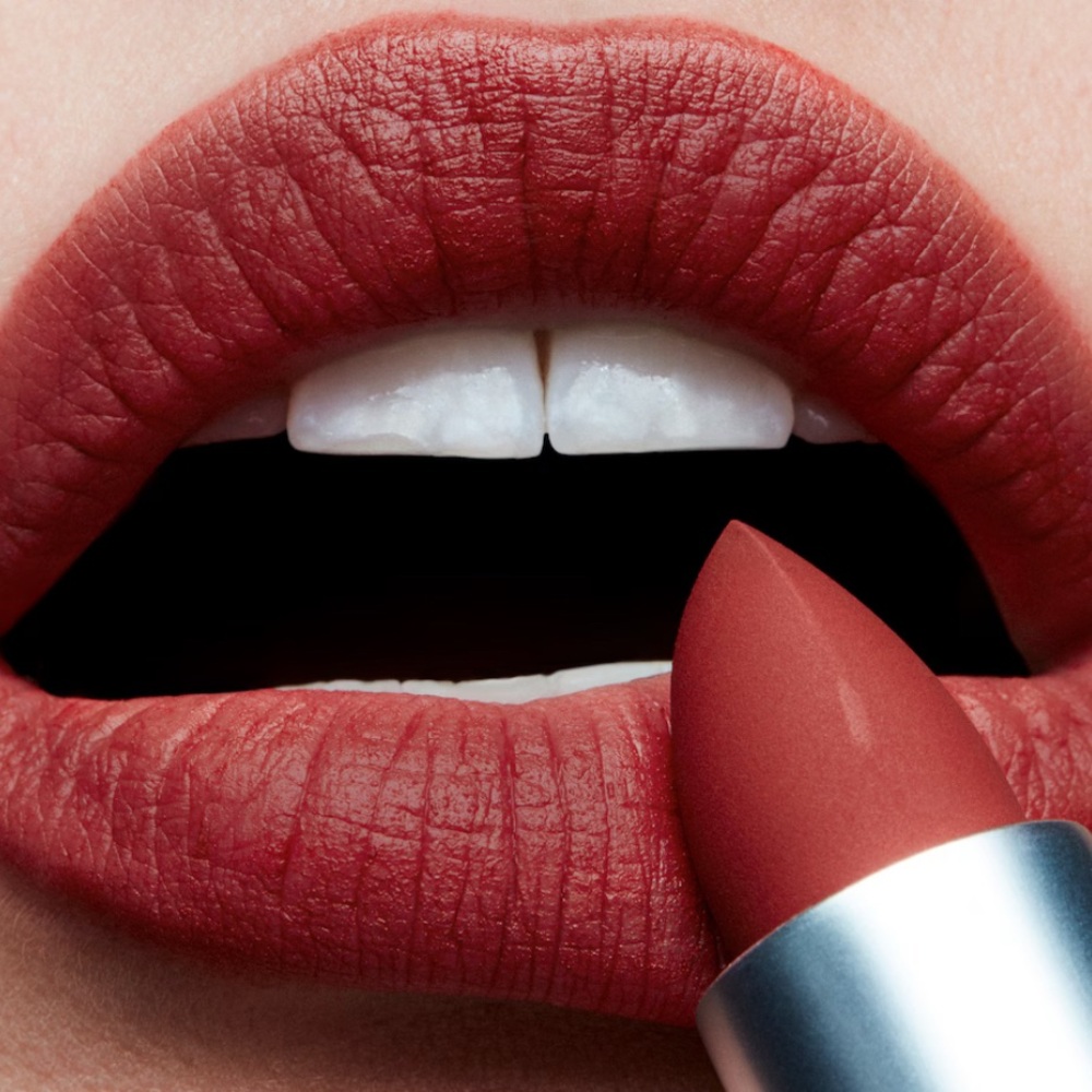 MAC Cosmetics Power Kiss Lipstick in bestseller DEVOTED TO CHILI Warm Brick Red